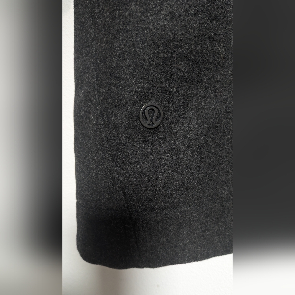 Lululemon Womens Dark Grey Charcoal Fall Wool Jacket Coat Size 4 Like New Preppy - Picture 1 of 10